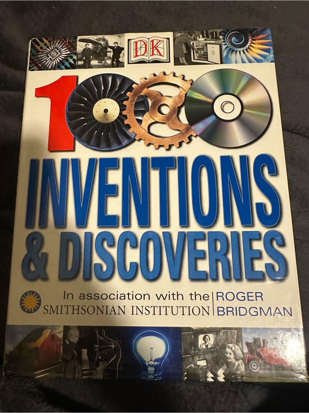 100 Inventions & Discoveries - Smithsonian Edition (Blue, Red, Gold)